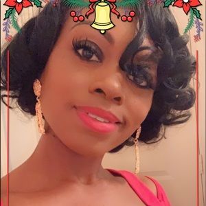 Meet your Posher, April